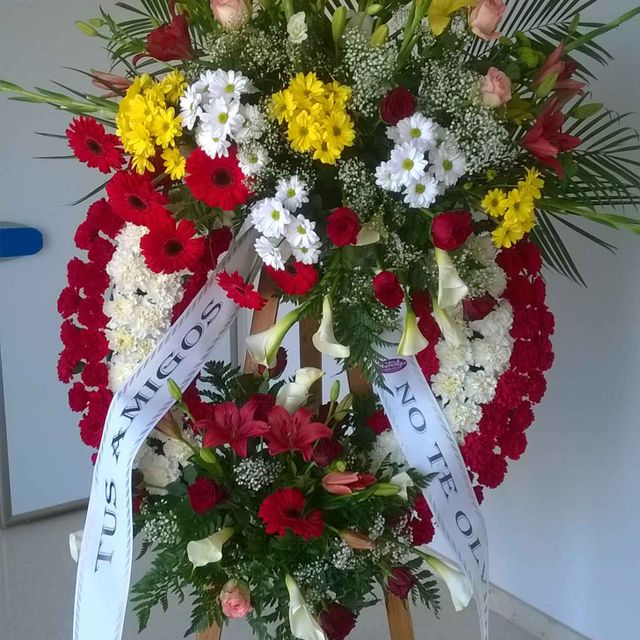 Funeraria Santa María flores de muerto